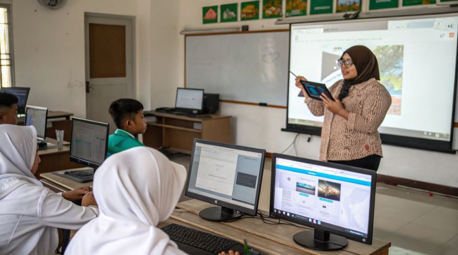 Memanfaatkan Media Teknologi dalam Pembelajaran Modern 2 Memanfaatkan media teknologi dalam pembelajaran