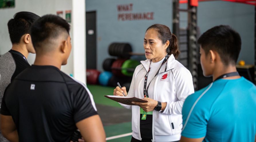 Peran Gizi Seimbang untuk Kesehatan dan Performa Atlet 1 gizi seimbang atlet