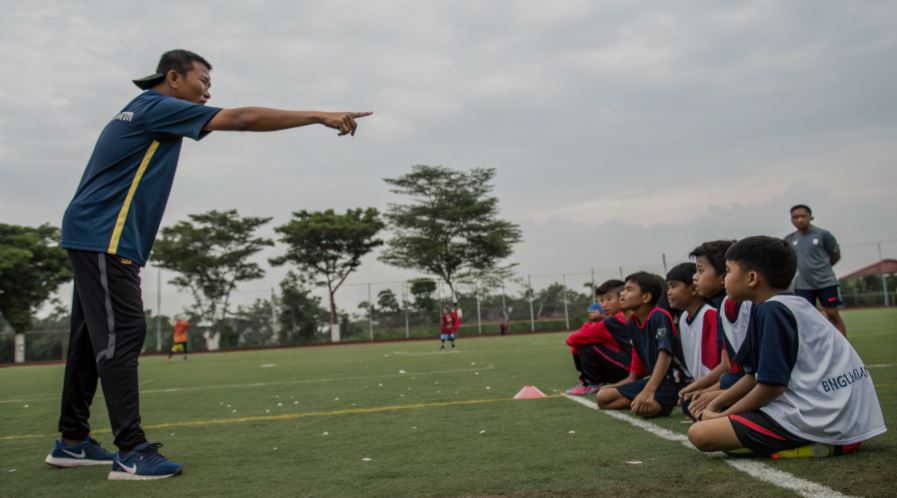 8 Teknik Dasar Olahraga yang Wajib Dikuasai Pemula untuk Performa Optimal 2 teknik dasar olahraga